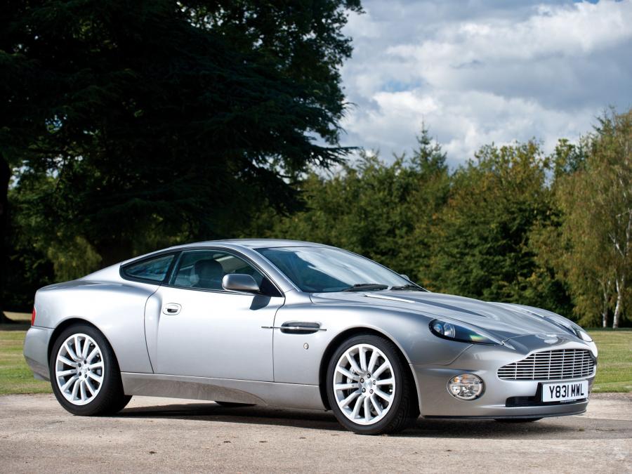  Aston Martin V12 Vanquish 2001 года  (UK) (фото 37 из 44)